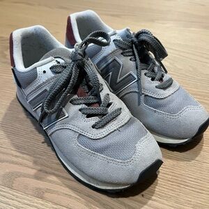 New Balance 574 Women's Gray and Maroon Sneaker